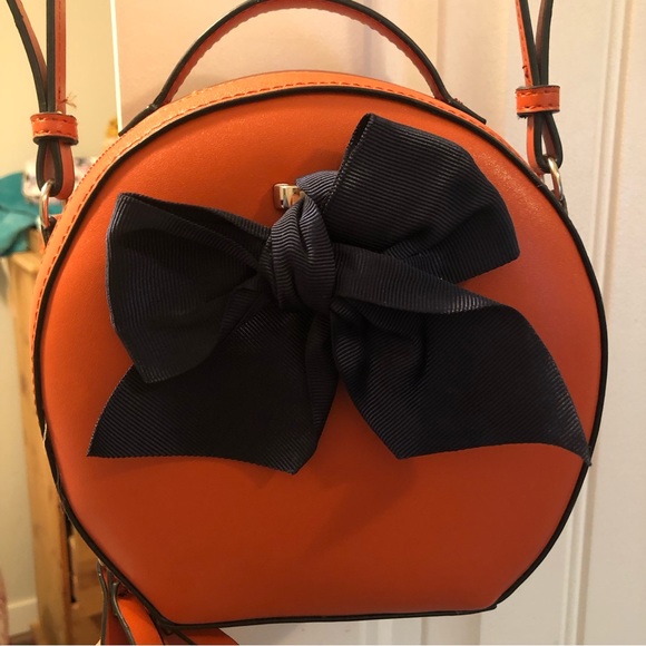 London Fog bag - Picture 1 of 4